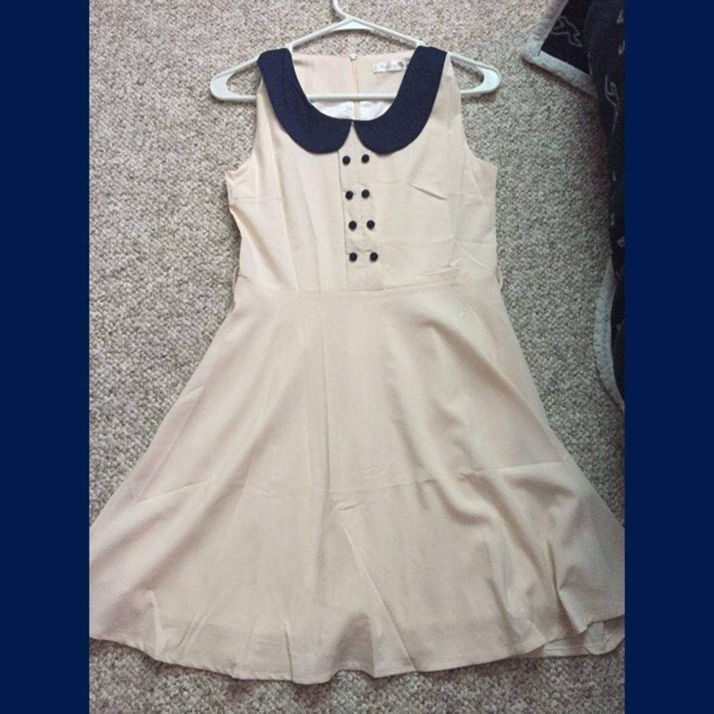 Collared dress